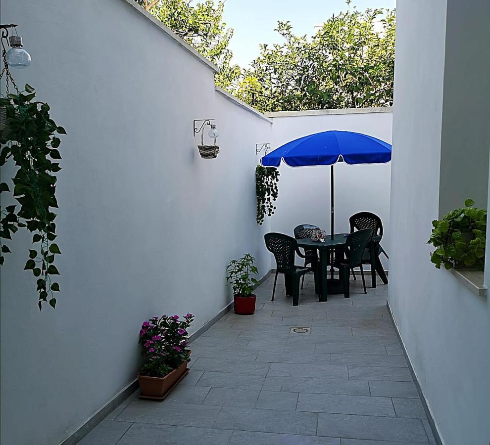Вилла A Casa Di Sante Арнезано Экстерьер фото